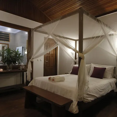 Bobocha Siladen Hotel Bunaken Exterior photo