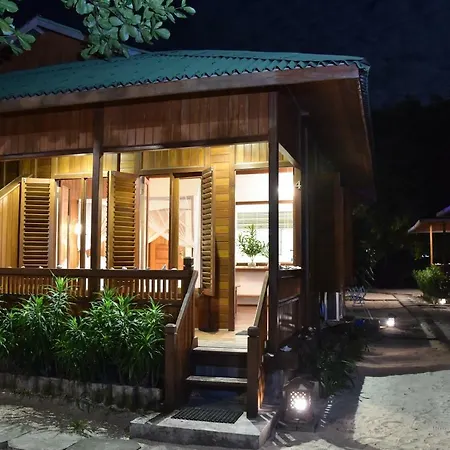 Bobocha Siladen Hotel Bunaken Exterior photo