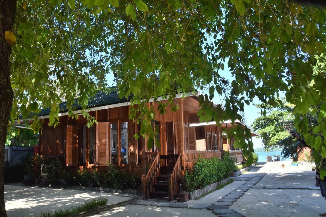 Bobocha Siladen Resort 3*